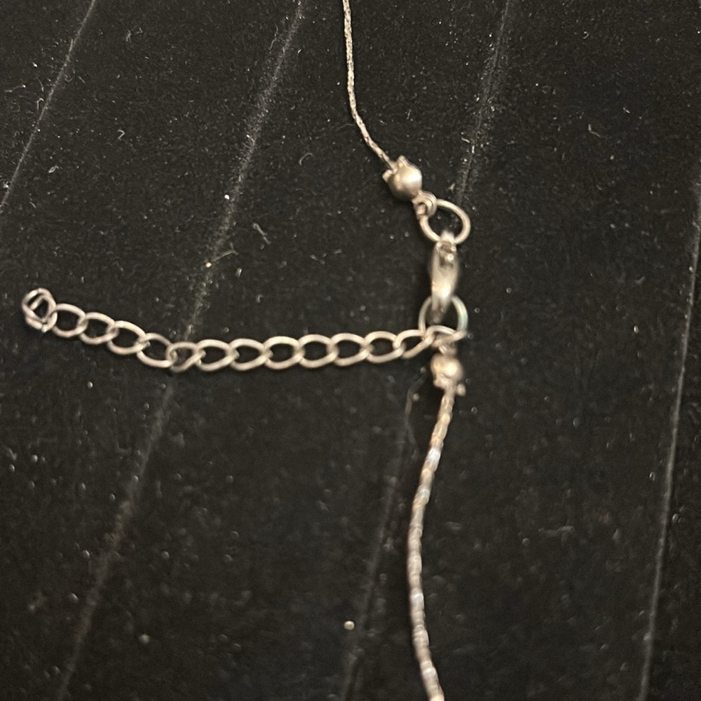 Elegant Silver Beaded Necklace - Picture 4 of 6